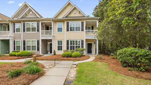 2040 Promenade Ct, Mount Pleasant, SC, 29466-7231 | Card Image