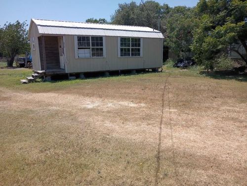 826 Avenue C, Sinton, TX, 78387-3629 | Card Image