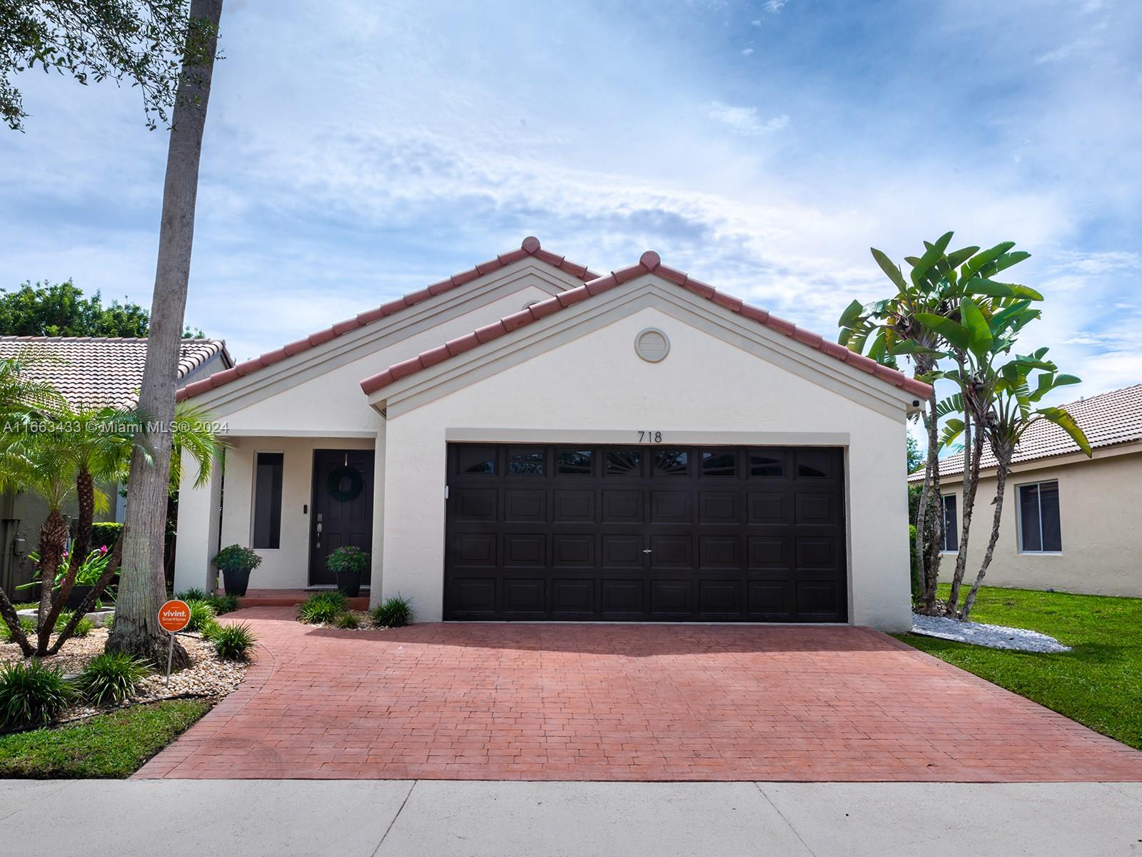 San Remo Dr, Weston, FL 33326