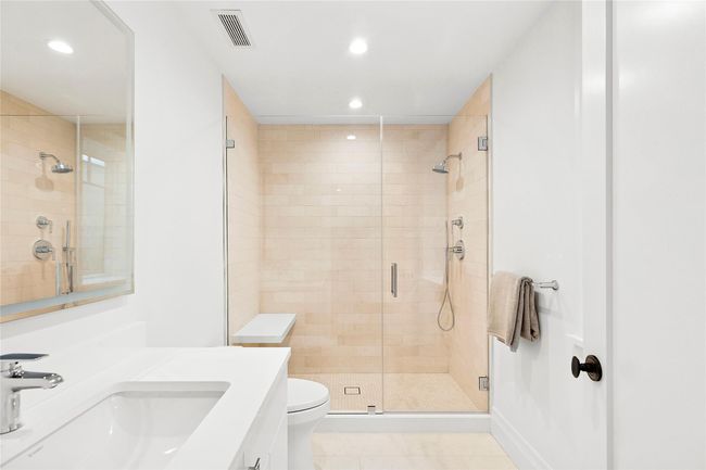 Full bathroom En-suite bath LL | Image 33