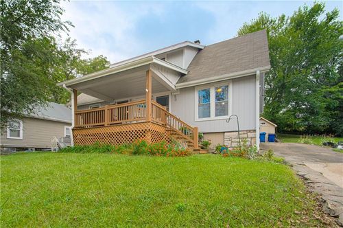 114 Myrtle St, Excelsior Springs, MO, 64024-2036 | Card Image