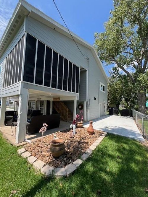 182 Riverbend Dr, Matagorda, TX, 77457 | Card Image