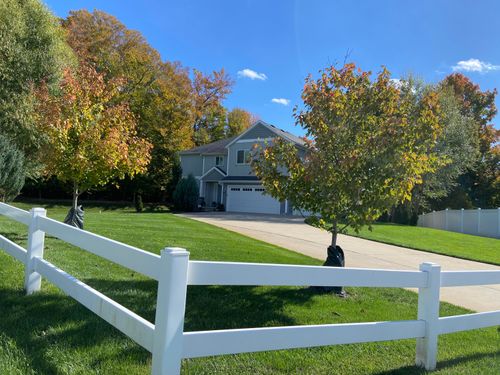 306 Kingfisher Ct, Caledonia, MI, 49316-9320 | Card Image