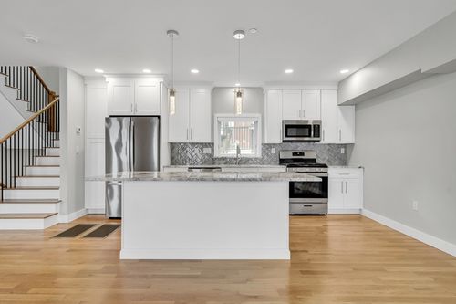 b-56 Franklin St, Somerville, MA, 02145 | Card Image