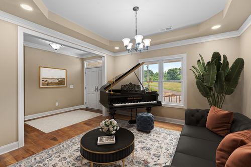 980 Skyline Dr, Clifton, TN, 38425-5040 | Card Image