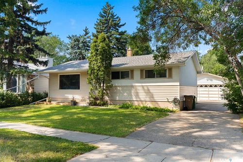 12 Massey Rd, Regina, SK, S4S4M7 | Card Image