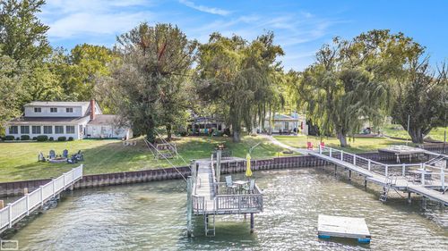 2090 N Channel Dr, Harsens Island, MI, 48028-9711 | Card Image