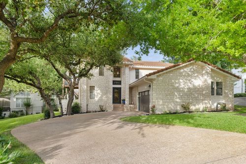 5 Valhalla Ct, The Hills, TX, 78738-1517 | Card Image