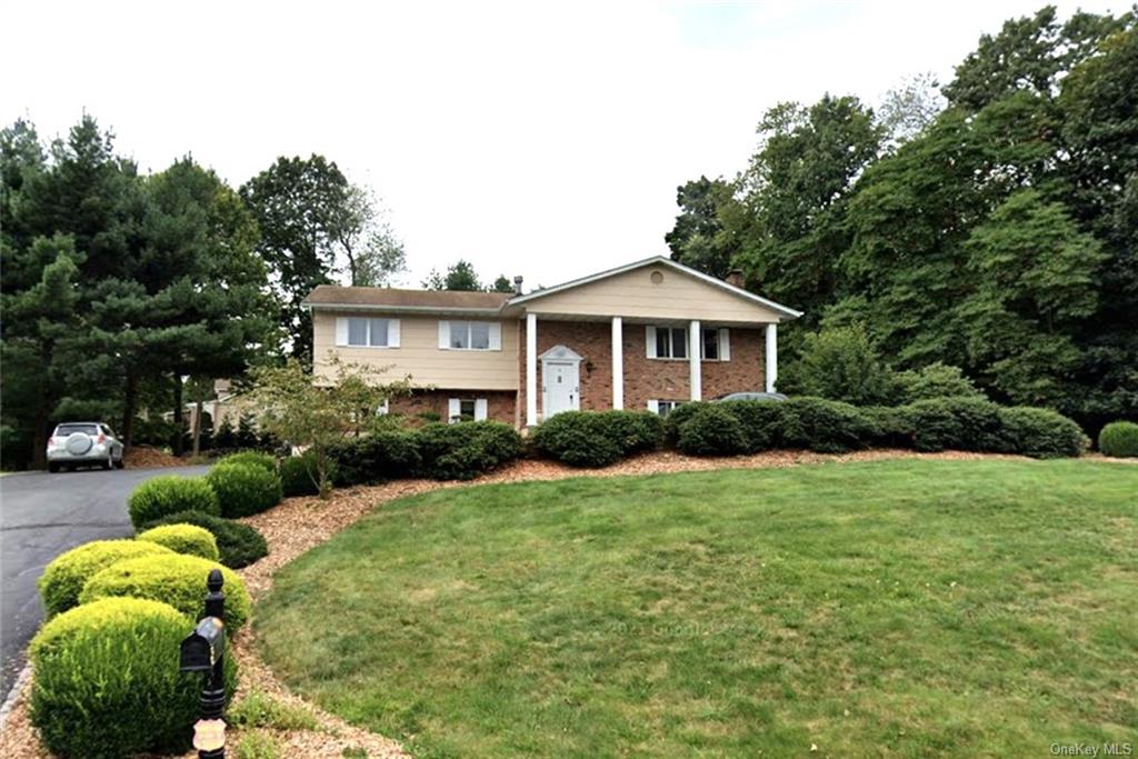 Overhill Ln, New City, NY 10956