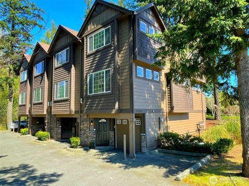 d-23036 Ne 8th Street, Sammamish, WA, 98074 | Card Image