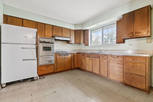 1343 Sleepy Hollow Rd, House other with 3 bedrooms, 2 bathrooms and 2 parking in Glenview IL | Image 10