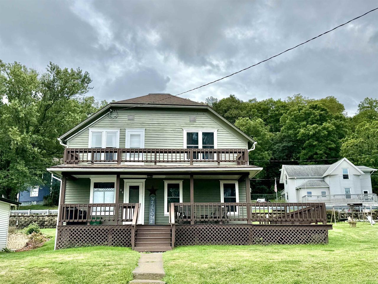 Maple St, Blanchardville, WI 53516