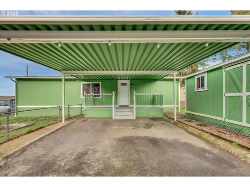 77-23200 Ne Sandy Blvd, Wood Village, OR, 97060-9641 | Card Image