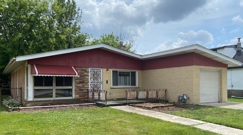 8741 S Washtenaw Ave, Evergreen Park, IL, 60805-1132 | Card Image