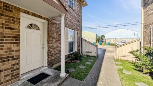 apt-1-1635 Newport Pl, Kenner, LA, 70065-5696 | Card Image