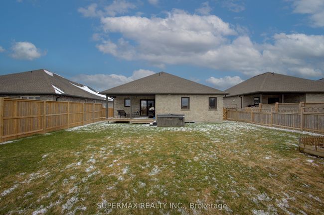 200 Krotz St W, House other with 5 bedrooms, 3 bathrooms and 4 parking in Listowel ON | Image 35