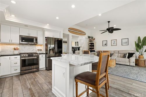 2151 Calle Ola Verde, San Clemente, CA, 92673-5628 | Card Image
