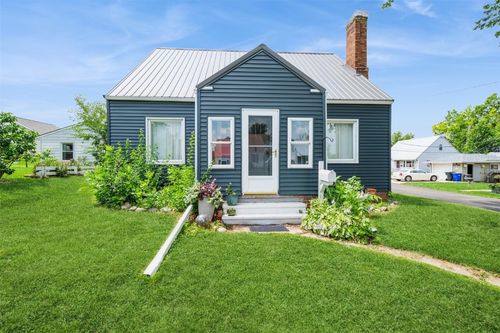 2000 Hamilton St Sw, Cedar Rapids, IA, 52404-5619 | Card Image