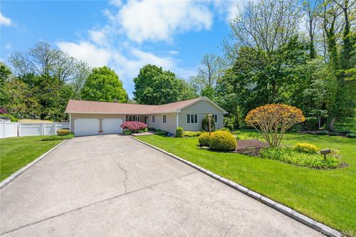 33 View Dr, Miller Place, NY, 11764-1936 | Card Image