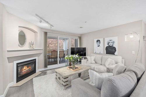 208-20976 56 Ave, Langley, BC, V3A7Z2 | Card Image