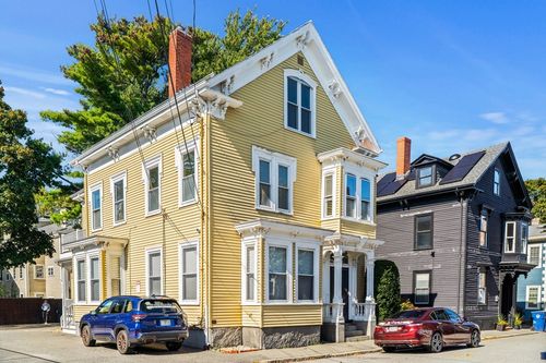 apt-3-17 Briggs St, Salem, MA, 01970-4021 | Card Image