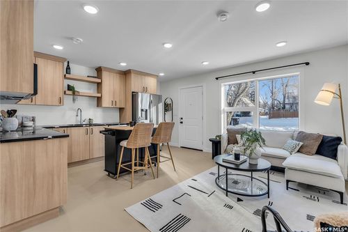 206 Av F N, Saskatoon, SK, S7L1W1 | Card Image