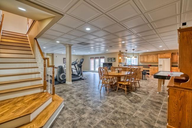 122 Fairway Acres Dr, Home with 7 bedrooms, 5 bathrooms and 3 parking in Dunmor KY | Image 57