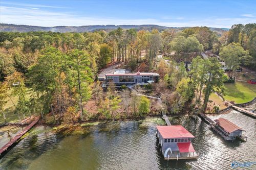 3156 Lakeshore Dr, Scottsboro, AL, 35769-3432 | Card Image