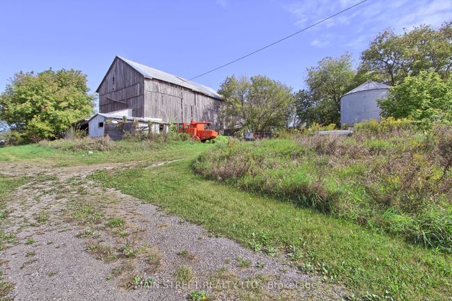 5984 3 Rd Line, House other with 4 bedrooms, 2 bathrooms and 15 parking in New Tecumseth ON | Image 21