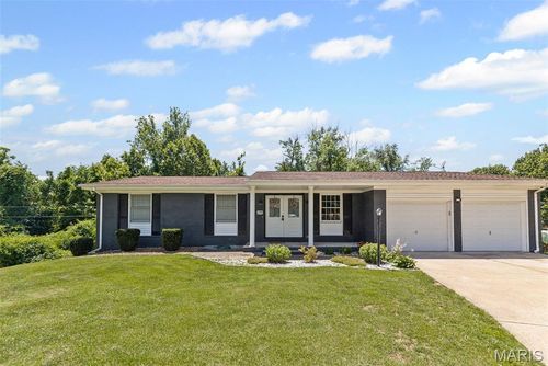 5000 Cavalier Ct, Godfrey, IL, 62035-1801 | Card Image