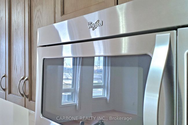 10 - 9621 Jane St, Condo with 2 bedrooms, 2 bathrooms and 1 parking in Vaughan ON | Image 18