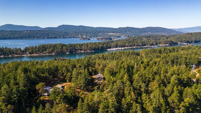 1456 Nose Point Road, House other with 5 bedrooms, 3 bathrooms and 3 parking in Salt Spring Island BC | Image 9