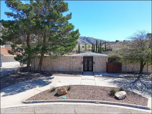 5644 Pebble Beach Dr, El Paso, TX, 79912-4125 | Card Image