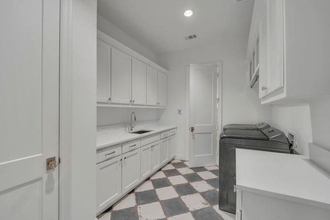6819 Park Ln, House other with 6 bedrooms, 6 bathrooms and null parking in Dallas TX | Image 25