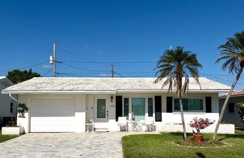 10035 Mainlands Blvd N, PINELLAS PARK, FL, 33782-4037 | Card Image