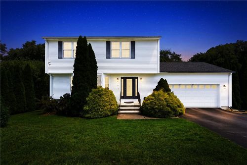 19 Gilcrest Dr, West Warwick, RI, 02893-1972 | Card Image