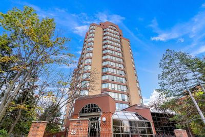 UPH-6 - 25 Fairview Rd W, Condo with 3 bedrooms, 3 bathrooms and 2 parking in Mississauga ON | Image 1