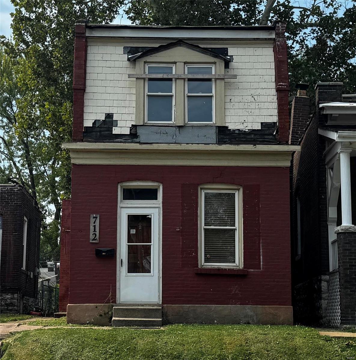 Holly Hills Ave, Saint Louis, MO 63111