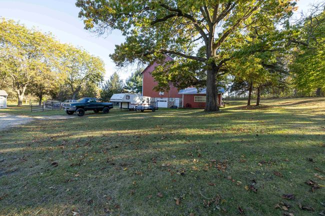 E7695B Highway 23/33, House other with 5 bedrooms, 2 bathrooms and null parking in EXCELSIOR WI | Image 39