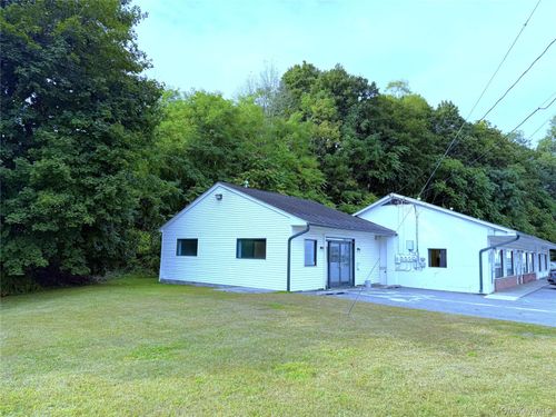 4a-4 Oak St, Pawling, NY, 12564-1065 | Card Image