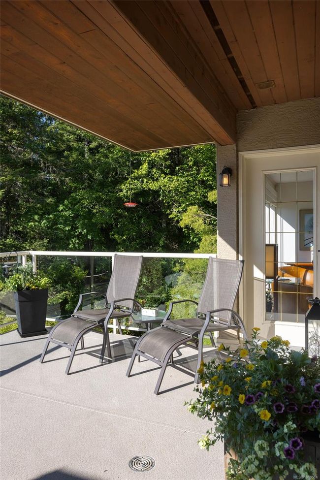 927 - 6880 Wallace Dr, Townhouse with 2 bedrooms, 3 bathrooms and 2 parking in Brentwood Bay BC | Image 33