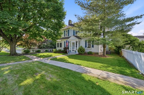 313 Old Post Road, Fairfield, CT, 06824 | Card Image