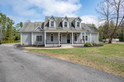 3 Foxberry Dr, New Boston, NH, 03070-4316 | Card Image