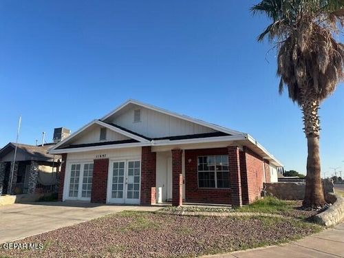 11697 Bell Tower Dr, El Paso, TX, 79936-0746 | Card Image