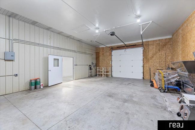 31506 Pioneer Trl, House other with 6 bedrooms, 3 bathrooms and 8 parking in Treynor IA | Image 75