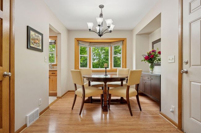 Dining room with a view! | Image 12