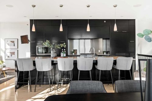 101 Aspen Meadows Hill Sw, Calgary, AB, T3H0G3 | Card Image