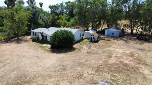 19637 E American Avenue, Reedley, CA, 93654 | Card Image