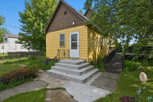 2722 E 4th St, Superior, WI, 54880 | Card Image