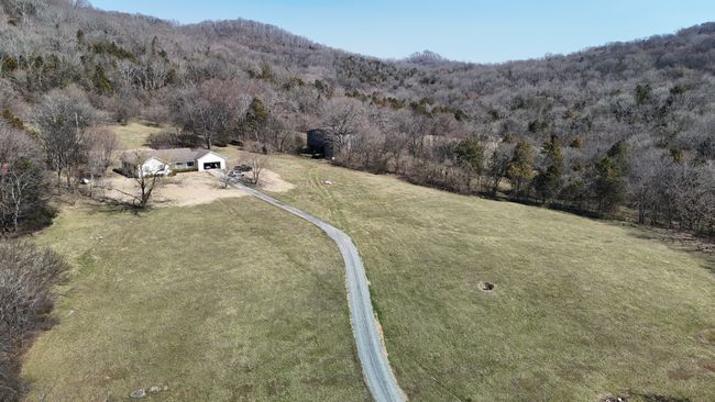 10585 Highway 25 E, House other with 3 bedrooms, 2 bathrooms and 2 parking in Hartsville TN | Image 51
